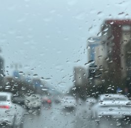 Завтра на некоторых магистральных автодорогах видимость ограничится до 300-800 метров