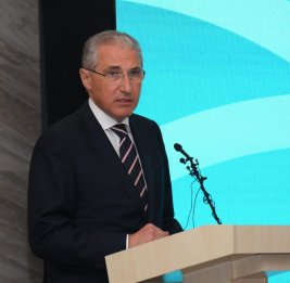 
Мир переживает рекордно жаркие дни - Мухтар Бабаев