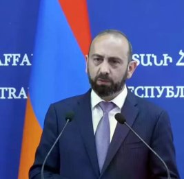 Мирзоян исключил &laquo;политический развод&raquo; Армении с Россией