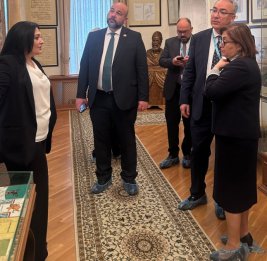 
В рамках WUF13 турецкие гости посетили Музей литературы