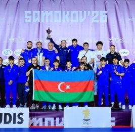 Юные борцы Азербайджана покорили Европу