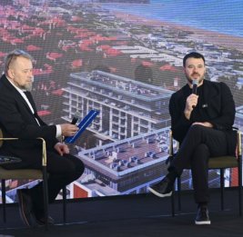 
Эмин Агаларов: В Sea Breeze высажено 11 млн деревьев и растений, адаптированных к климату побережья