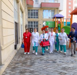 TƏBİB проводит обязательную диспансеризацию детей с ограниченными возможностями передвижения
