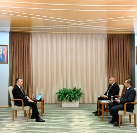 Министр: Наша цель к 2030 году - свести зависимость от нефти к минимуму