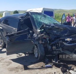 
В Гёйчае в цепном ДТП погибла несовершеннолетняя девушка