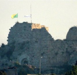 Армия Израиля установила флаг над крепостью Бофор на юге Ливана