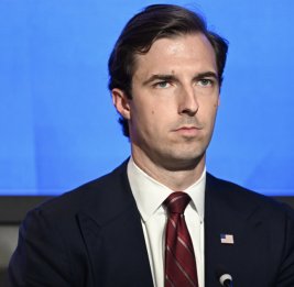 Помощник госсекретаря: США намерены увеличить инвестиции в ключевые сектора экономики Азербайджана