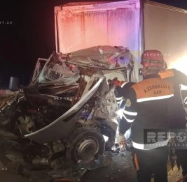 В Билясуваре при столкновении двух грузовиков погиб один человек