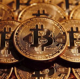 
Цены на биткоин и Ethereum снизились более чем на 6%
