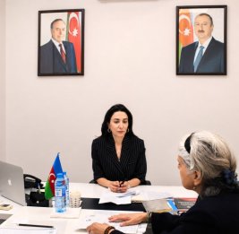 Граждане на приеме у омбудсмена Сабины Алиевой