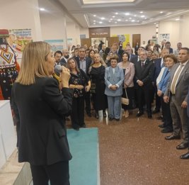 
Традиции одежды Западного Азербайджана и Карса представлены в Анкаре