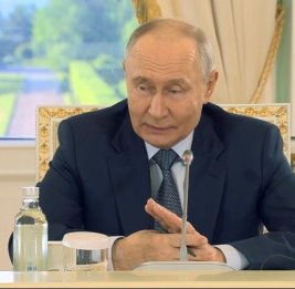 Президент России поблагодарил Президента Ильхама Алиева за помощь в доставке гуманитарной помощи Ирану