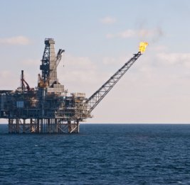 Баррель азербайджанской нефти продается за 99 долларов