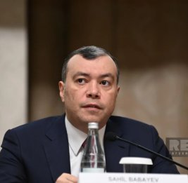 
Минифин: Азербайджан взвешенно прогнозирует цены на нефть
