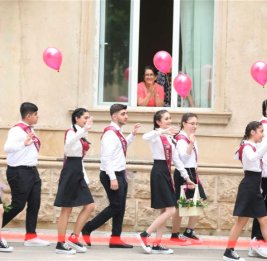 В этом году более 87 тысяч учащихся станут выпускниками столичных школ