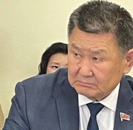 
Депутат-коммунист заявил, что Россия &laquo;на грани социального взрыва&raquo;, нужен &laquo;план завершения&raquo; войны