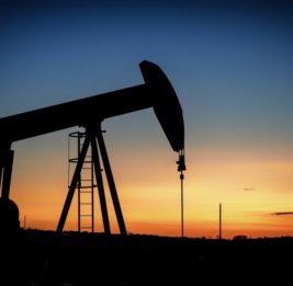
Цены на нефть на мировых биржах снизились