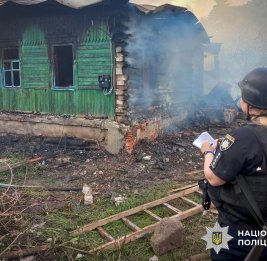 
Атаки России на Украину: двое погибших в Сумской области, более 800 ударов по Запорожью...