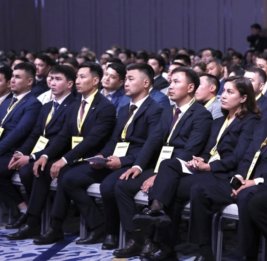 
Съезд партии Әділет поддержал присоединение AMANAT