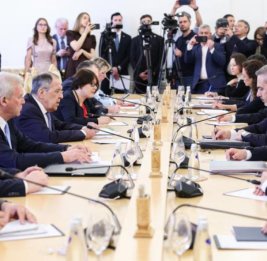
Лавров и Фидан обсудили украинское урегулирование и двусторонние отношения
