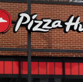 Yum Brands продала сеть Pizza Hut за 2.7 млрд долларов