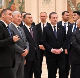 
Премьер-министр Али Асадов ознакомился с Центром исламской цивилизации в Ташкенте