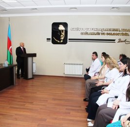 Люди в белых халатах, которые даруют здоровье и надежду 