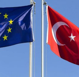 ЕС поставил Грецию на место из-за позиции по Турции
