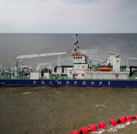 
На участке Волго-Каспийского судоходного канала временно приостановлено движение судов