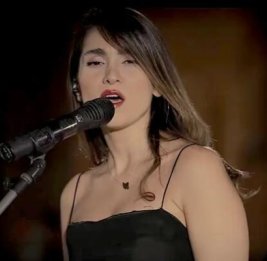 Иранскую певицу приговорили к порке плетью