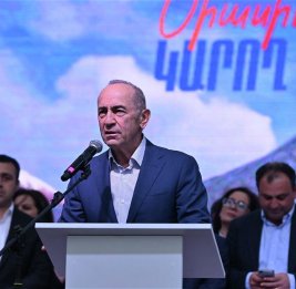 Блок &laquo;Армения&raquo; Роберта Кочаряна также представил обращение в КС об отмене итогов выборов