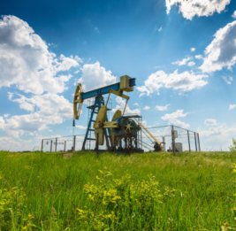 
На мировых биржах повысились цены на нефть