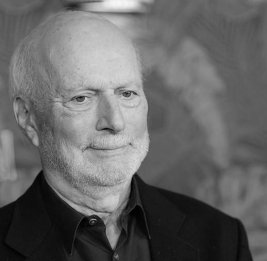 Умер режиссер сериалов &laquo;Друзья&raquo; и &laquo;Теория большого взрыва&raquo; Джеймс Берроуз