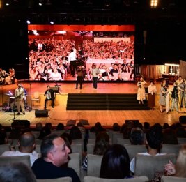 В Баку представлен кино-спектакль &laquo;Наш Максуд муаллим&raquo;
