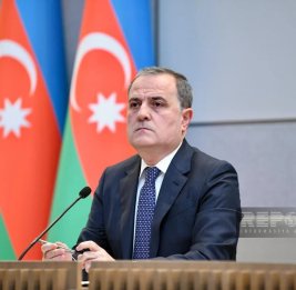 
Джейхун Байрамов и Бахтиёр Саидов обсудили стратегическое партнерство Баку и Ташкента