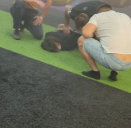 Мужчина с мачете напал на людей в Краснодаре