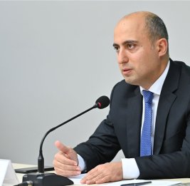 Министр прокомментировал возможное изменение зарплат учителей при увеличении их рабочего времени после уроков
