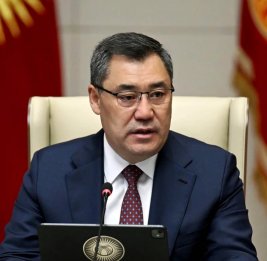 
Жапаров: Я запрещаю внукам пользоваться смартфонами