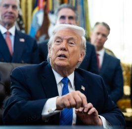 Трамп: &laquo;Теперь Иран у меня на крючке&raquo;