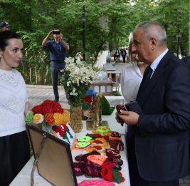 
В Гусаре представлены образцы национального фольклора и народного творчества