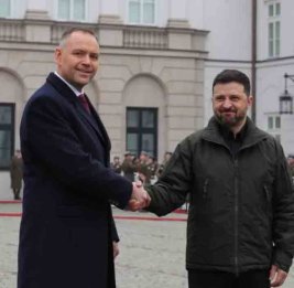 Рейтинг Навроцкого рекордно вырос после лишения Зеленского ордена Белого орла
