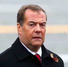 Медведев: Разрыв связей с Россией повлечет тяжелые последствия для граждан Армении