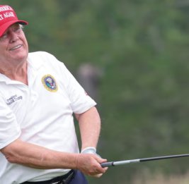 
Трамп взялся построить &laquo;лучшее в мире гольф-поле&raquo;