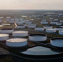 
Запасы нефти в стратегическом нефтяном резерве США достигли самого низкого уровня с 1983 года