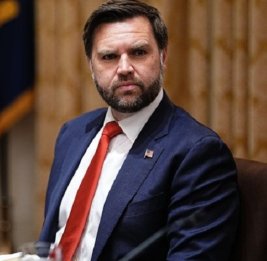 Вэнс обвинил Иран в &laquo;персидской тактике&raquo; на переговорах с США
