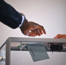 
Президентские выборы во Франции пройдут 18 апреля и 2 мая 2027 года