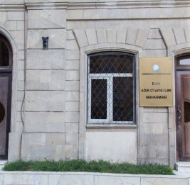 
Ученика лицея &laquo;Идрак&raquo; выпустили из стеклянной кабины