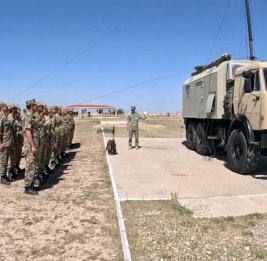 
В Азербайджане резервисты выполнили практические стрельбы на учебных сборах
