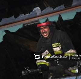 
МЧС: При взрыве в жилом доме в Ясамальском районе один человек погиб, трое получили ранения