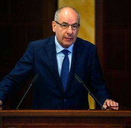 Президент Венгрии обвинил премьера в политически мотивированной атаке